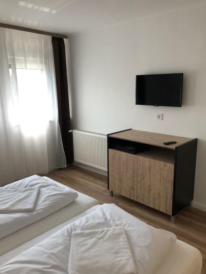 Duna Vendeghaz Hotell Fadd-Dombori Eksteriør bilde