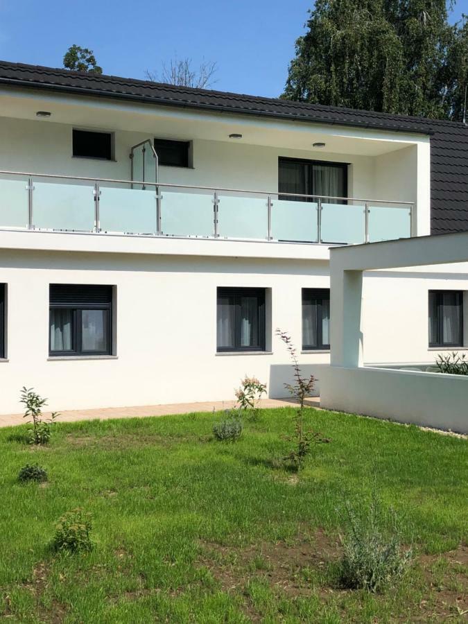 Duna Vendeghaz Hotell Fadd-Dombori Eksteriør bilde